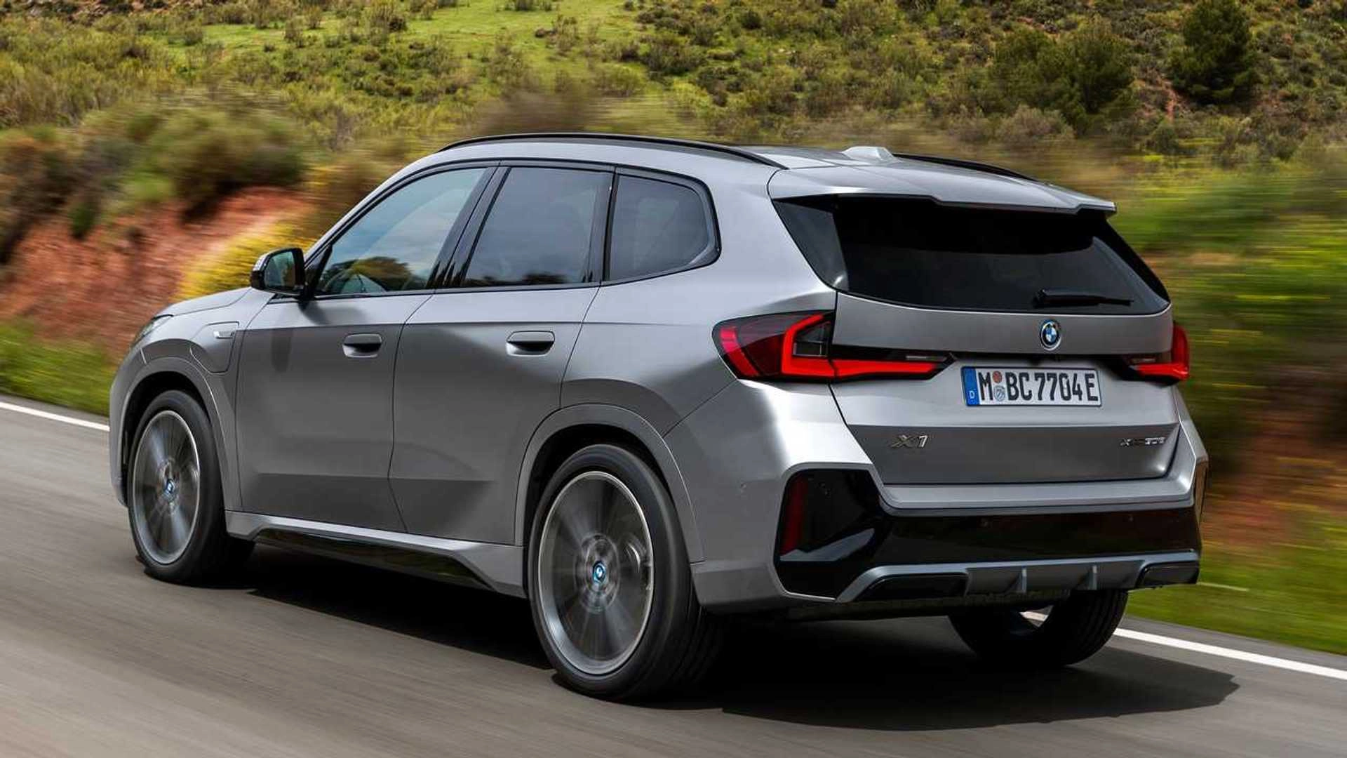 2022 bmw x1 (2)